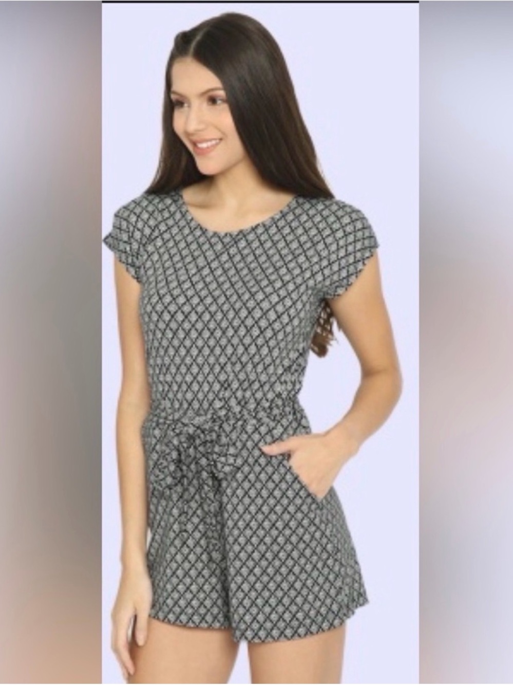 Old Navy Black & White Geometric Shorts Romper Short Sleeves Viscose Rayon S
